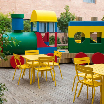 Luxembourg Kid Table - Custom Wood Designs