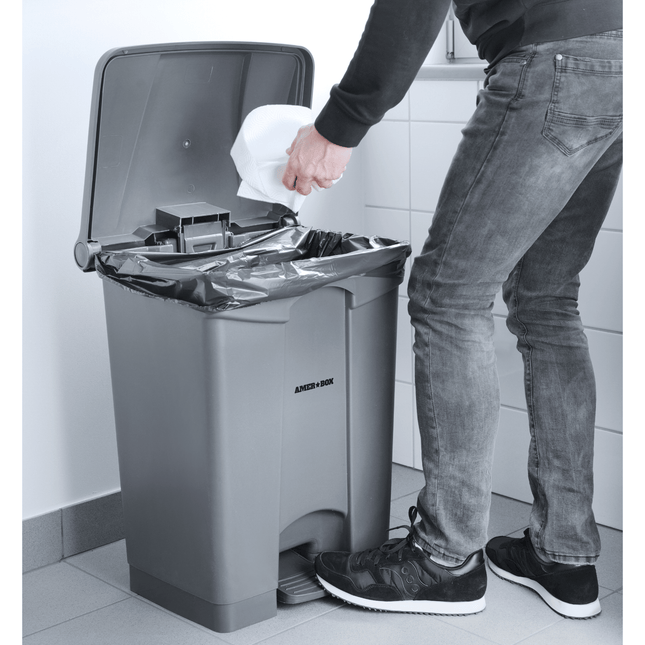 Rectangular waste container with treadle, 87L, 604x412x(H)820mm