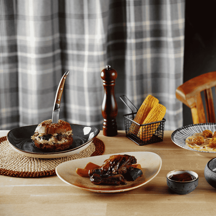 Arando presentation plate, 240x270mm